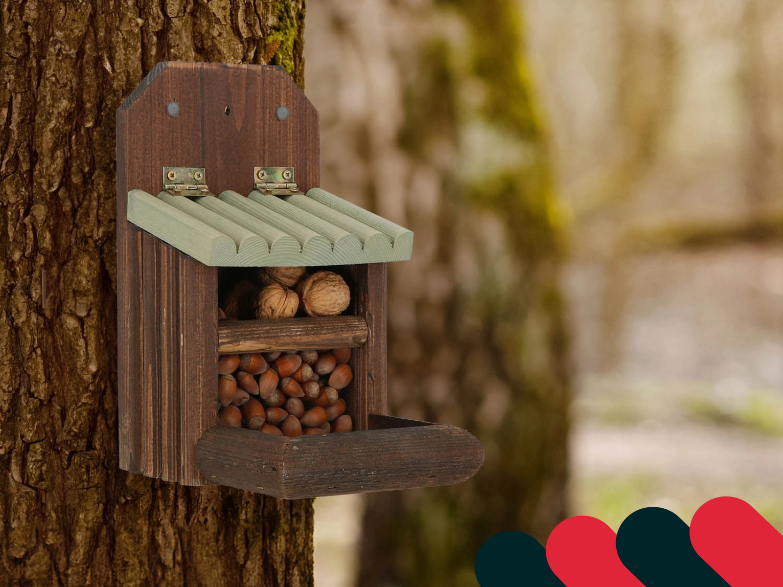 Úkryt pre ježkov z lístia a dreva v záhrade | Kotarbau