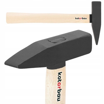 Zámočnícke kladivo oceľové 0,3 kg pribíjanie drevená rukoväť